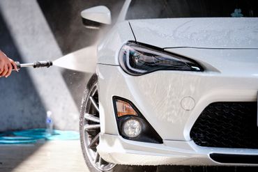 Lavage de voiture en détails